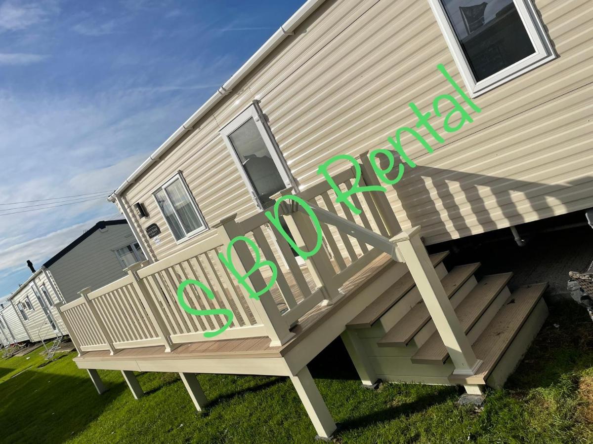 Summer Breeze Deluxe Caravan Rental Saint Osyth Exterior photo